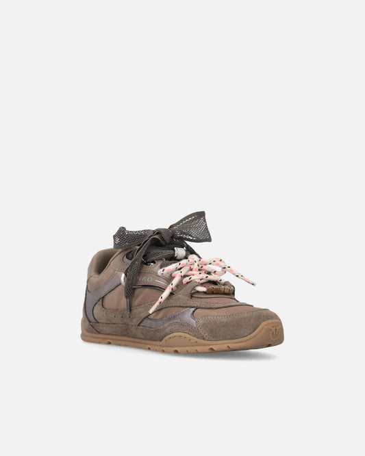 Pinko Sneakers con lacci doppi e applicazioni moro