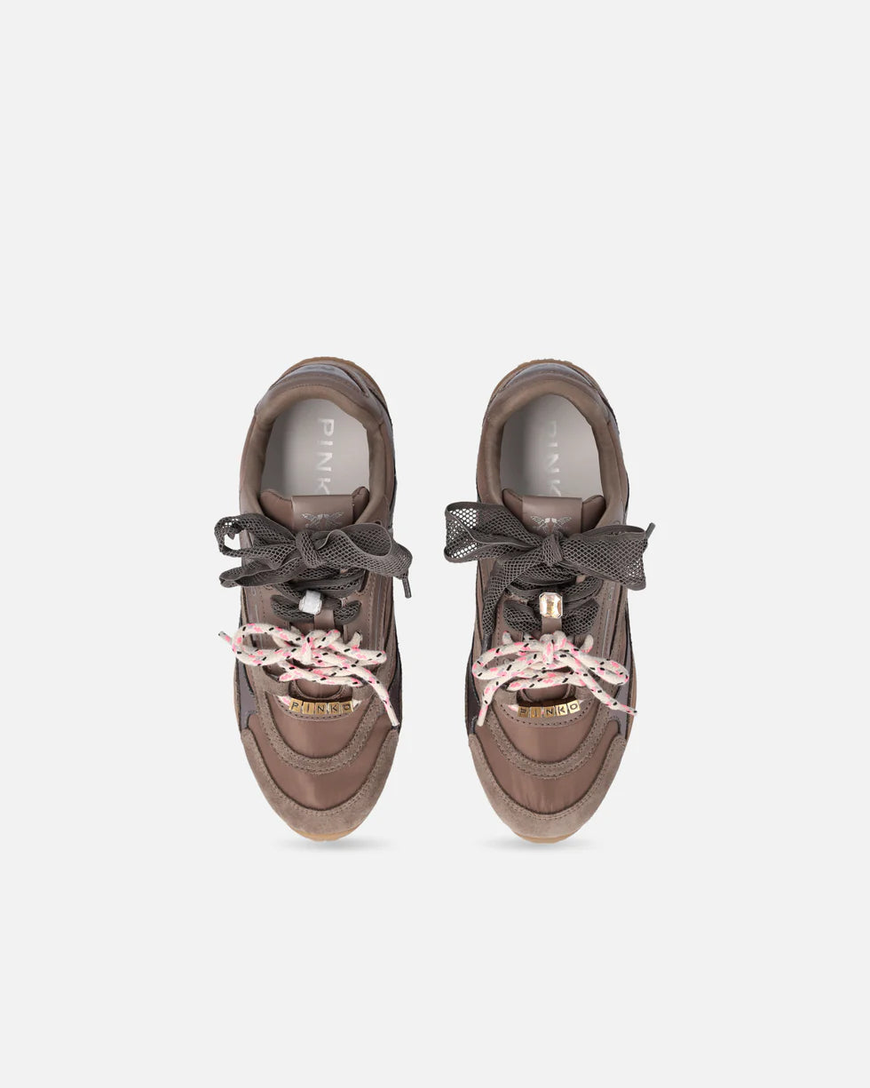 Pinko Sneakers con lacci doppi e applicazioni moro