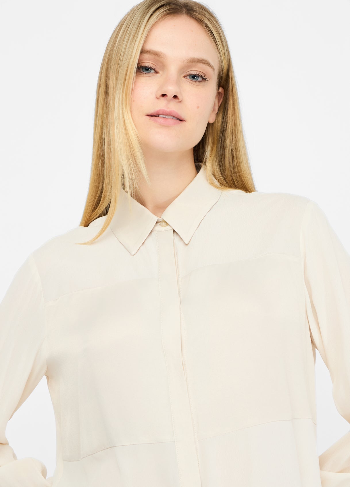 Liu Jo Camicia Camicia in crêpe de chine Inserti in raso ton sur ton Chiusura con bottoni nascosti