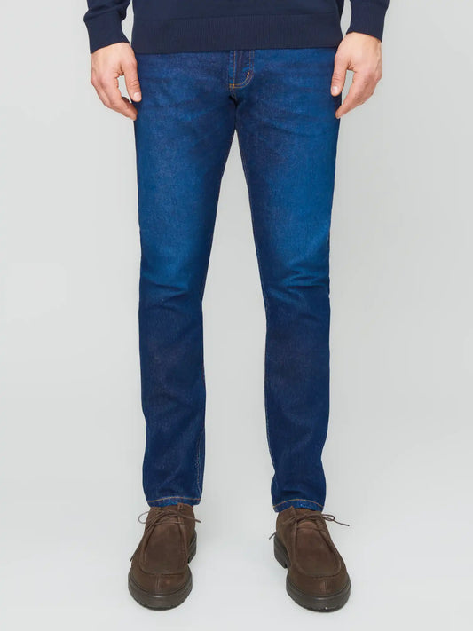 Uniform Barney Regular Fit