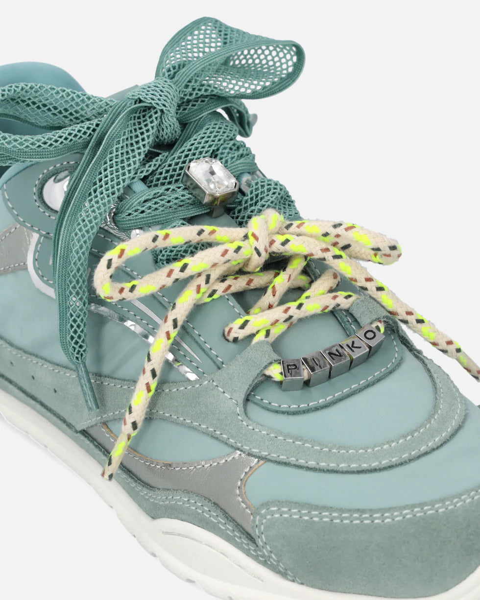 Pinko Sneakers con lacci doppi e applicazioni